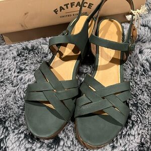 Fat Face leather clog Sandal in Green Size 8.5